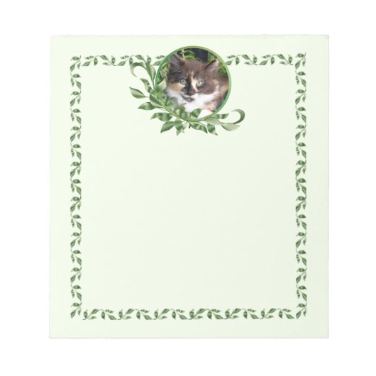 Calico Kitten Garden Green Notepad Notizblock (Vorderseite)