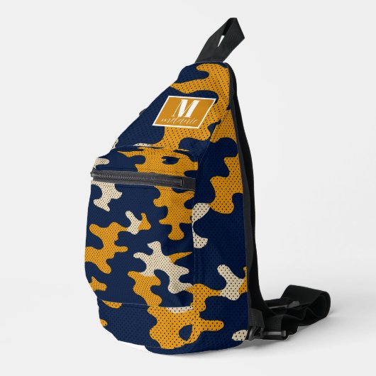 California Berkeley Golden Bear Spirit camo Crossbody Bag (Rechte Ecke)