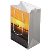 California Peer at Sunset Mittlere Geschenktüte (Vorderseite Schrägansicht)
