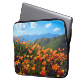 California Poppies Covering a Hillside Laptopschutzhülle (Vorderseite Links)