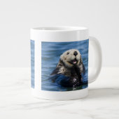 California Sea Otter Enhydra lutris) grooms Jumbo-Tasse (Vorderseite Rechts)