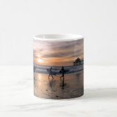 California Surfer bei Sunset Kaffeetasse (Mittel)