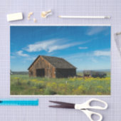 California Weathered Brown Barn and Yellow Flowers Seidenpapier (Handwerk)