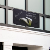 Calla liegt auf dunklem Hintergrund Banner (Äußeres Gebäude)