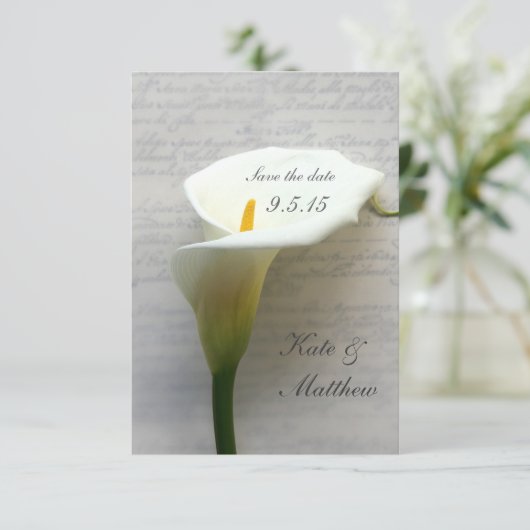 Calla Lilie auf Handschrift Save the Date (Stehend Vorderseite)