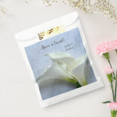 Calla lilies auf dekorativem Hintergrund Geschenktütchen (Versiegelt)