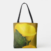Calla Lily Bright Yellow Blätter Bokeh Tasche (Rückseite)