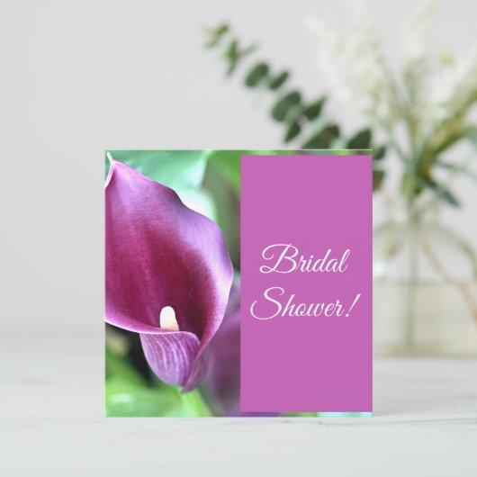 Calla Lily Custom Bridal Dusche Einladung (Stehend Vorderseite)