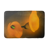 Calla Lily Warm Gelbe Nebel Hintergrund Badematte (Vorderseite)