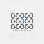 Called To Be Different Christian Penguin Faith Ins Fleecedecke (Vorderseite)