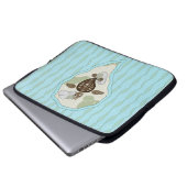 Callie the Sea Turtle Laptop Sleeve (Vorne Knopf)