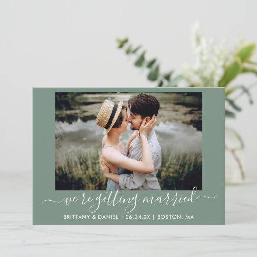 Calligrafie Sage Green Getried Save The Date (Stehend Vorderseite)
