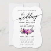 Calligrafie Script Lila Violet Floral Wedding Einladung (Vorderseite)