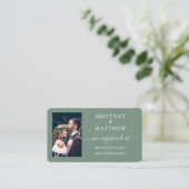 Calligrafy Foto Wedding Registry Sage Green Begleitkarte (Stehend Vorderseite)