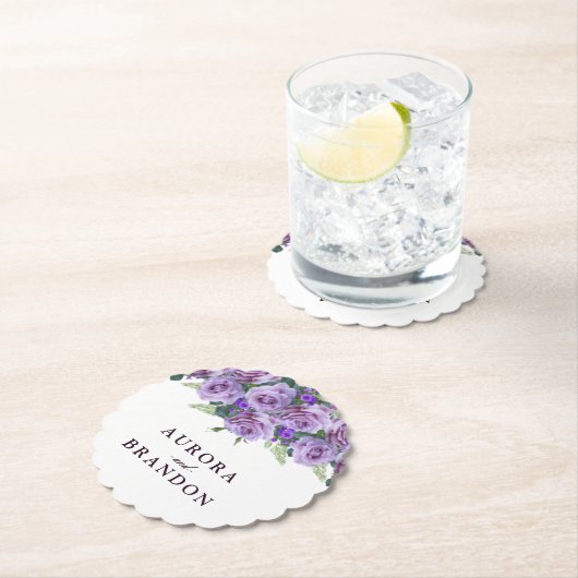 Calligraphie Script Elegant Lila Blumenhochzeit Untersetzer (Vor Ort)