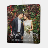 Calligraphie Script Verheiratet und Merry Wedding Keramikornament (Links)