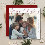 Calligraphy Family Nautical Beach Weihnachts-Foto Feiertagskarte<br><div class="desc">Versenden Sie herzliche Urlaubswünsche mit einer schönen Weihnachtsfotokarte am Familienstrand mit eleganter Kalligraphie. Dieses nautische Design vereint das Wesen einer tropischen maritimen Weihnachtszeit, ideal für Familien, die den Ozean Liebe. Das minimalistische Küstenthema, kombiniert mit moderner Typografie, fügt Ihren Weihnachtsgrüssen eine zeitlose Touch hinzu und macht sie zu einer eleganten Wahl...</div>