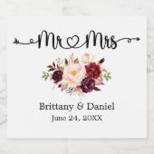 Calligraphy Heart Mr. and Mrs. Floral Wedding Schaumweinetikett (Einzelnes Label)