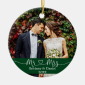 Calligraphy Heart Mr. und Mrs. Wedding Foto Green Keramik Ornament (Vorne)