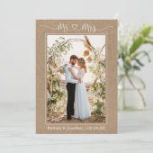 Calligraphy Heart Mr. und Mrs. Wedding Foto Kraft Dankeskarte (Stehend Vorderseite)