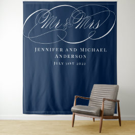 Calligraphy Navy Mr. & Mrs. Wedding Booth Backdrop Wandteppich