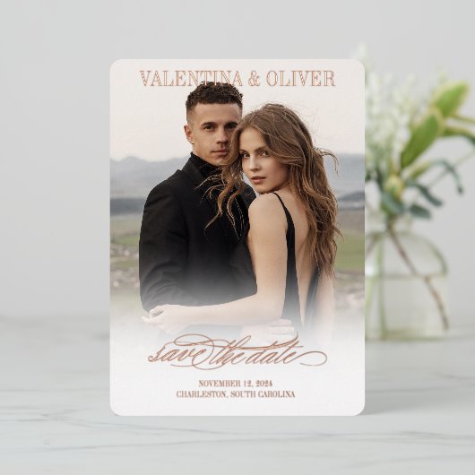 Calligraphy Photo Wedding Save The Date Card Folieneinladung (Stehend vorne)
