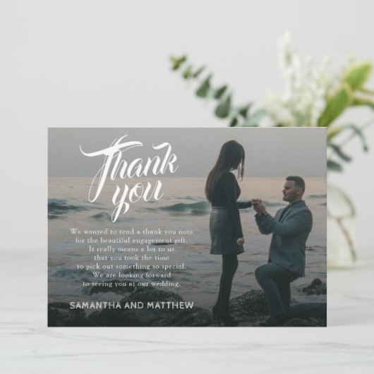 Calligraphy Script Engagement Party Danke Karte (Stehend Vorderseite)