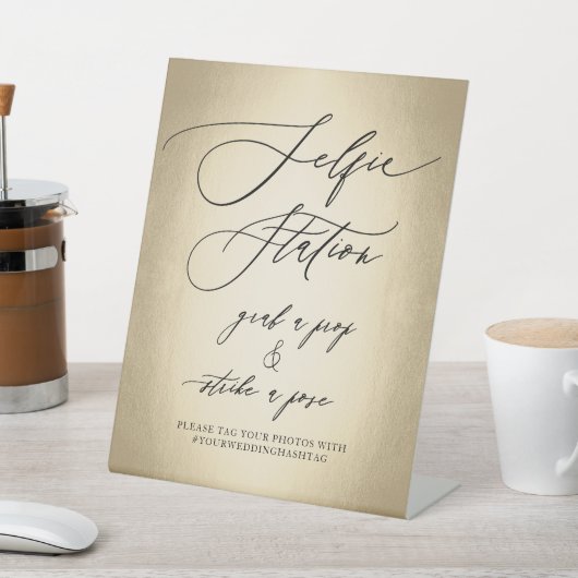 Calligraphy Script Selfie Station Wedding Sockelschild (In SItu)