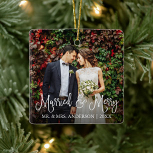 Calligraphy Script Verheiratet und Merry Wedding F Keramikornament