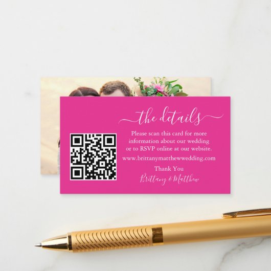 Calligraphy Wedding Details Web QR Foto Hot Pink Begleitkarte (Vorderseite/Rückseite Beispiel)