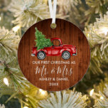 Calligraphy Wood Mr. Christmas Red Truck Ornament Aus Metall<br><div class="desc">Moderne Kalligraphie Drehbuch Unsere ersten Weihnachten als Mr. und Mrs. - Aquarellfarbener Vintager Truckverleih - rustikaler Holzdruck</div>