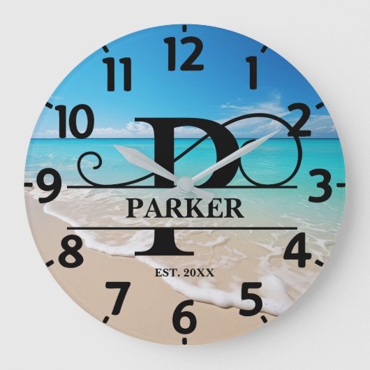 Calm Beach Front P Monogram Große Wanduhr (Vorderseite)