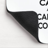 Calm behalten und einen Buchhalter anrufen Mousepad (Ecke)
