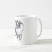 Calm Cat Looking Down Portrait Tasse (VorderseiteRechts)