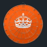 CALM CROWN behalten auf Orange Anpassen Dartscheibe<br><div class="desc">Die Behalte Kronengestaltung in einem lebhaften,  orangefarbenen Dekor. Nutzen Sie den Link,  um mit uns Kontakt aufzunehmen,  um spezielle Designanfragen zu erhalten oder um Hilfe bei der Anpassung zu erhalten.</div>