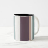 Calm Neutral Stripes – Modern Minimal Mug Zweifarbige Tasse (VorderseiteRechts)