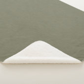 Calm & simple olive green textured background sherpadecke (3/4)