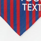 CALM UND Ihr Text auf roten blauen Streifen behalt Fleecedecke (Ecke)