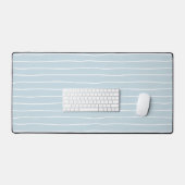 Calming Pastel Blue Ocean Waves Geometric Linear Schreibtischunterlage (Tastatur & Maus)