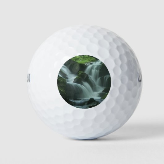 Calming Waterfall Golfball (Vorderseite)