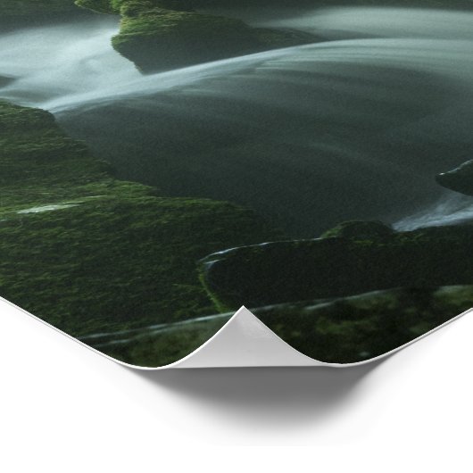 Calming Waterfall Poster (Ecke)