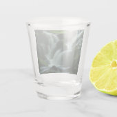 Calming Waterfall Schnapsglas (Rückseite)