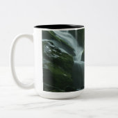 Calming Waterfall Zweifarbige Tasse (Links)