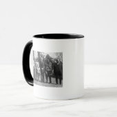 Calvin Coolidge mit Osage Amerikanischen Ureinwohn Tasse (Vorderseite Links)