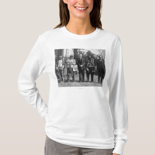 Calvin Coolidge mit Osage-Ureinwohner-Fotografie T-Shirt (Vorderseite)