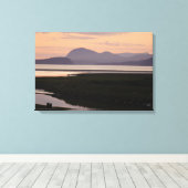 Camano Island, WA, bei Sunset Wrapped Canvas Print Leinwanddruck (Insitu (Holzboden))