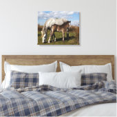 Camargue Horse Foal mit Mutter Leinwanddruck (Insitu (Schlafzimmer))