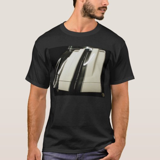 Camaro Schwarzes 1969 mit weißen Streifen T-Shirt (Vorderseite)