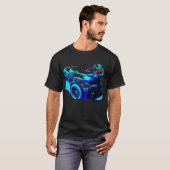 Camaro ZL1 auf Ausstellungsraumboden T-Shirt (Vorne ganz)