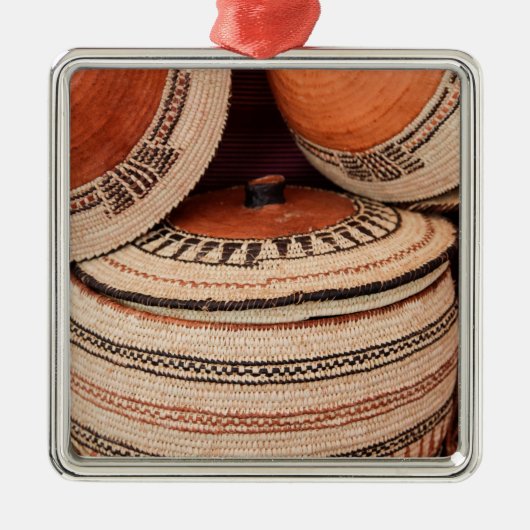 Camel Basket von Sultanat Oman Ornament Aus Metall (Vorne)